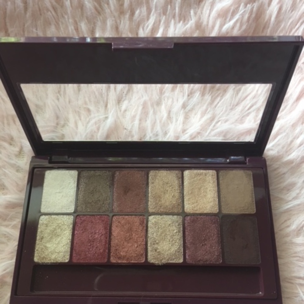 Maybelline eye and cheek bundle